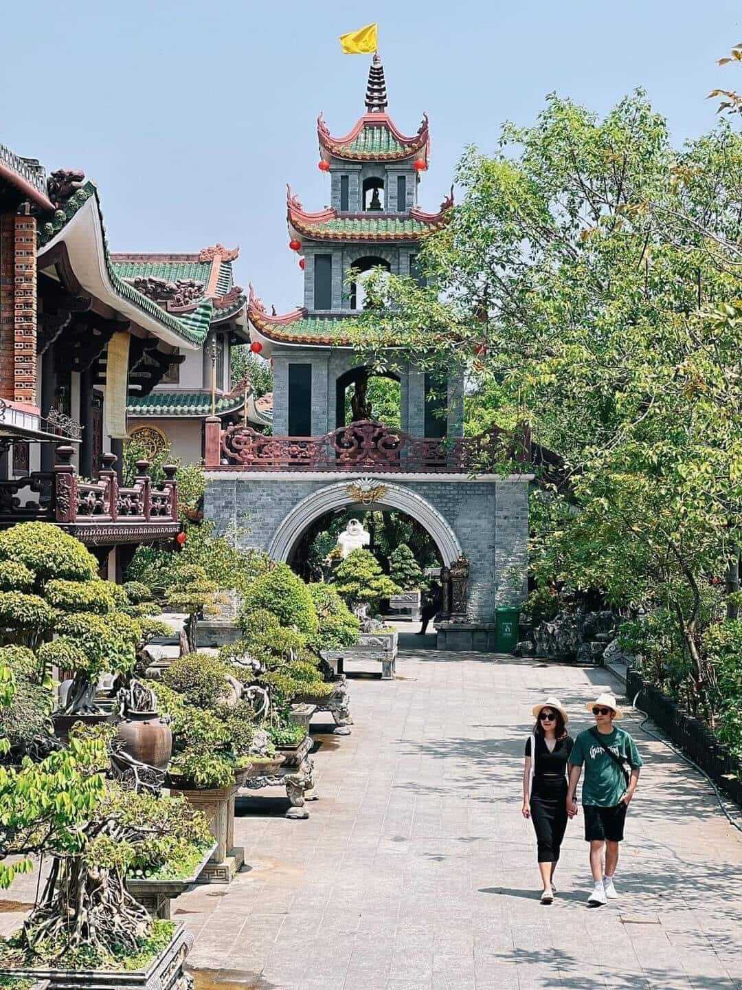 Không gian yên bình tại chùa Thiên Hưng