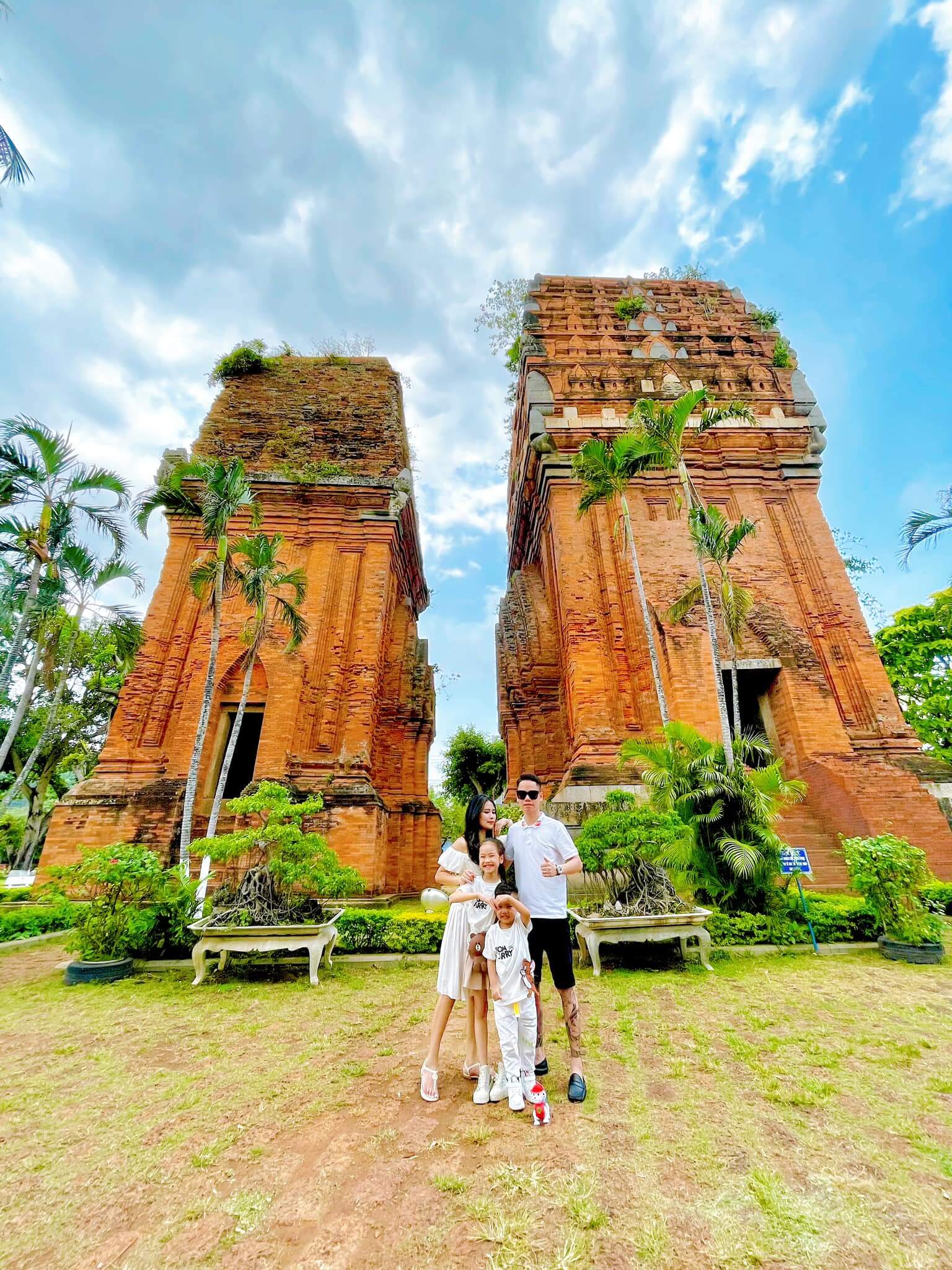 Check in tại Tháp Đôi