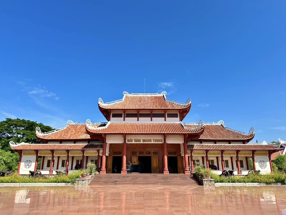 Tham Quan Bảo Tàng Quang Trung