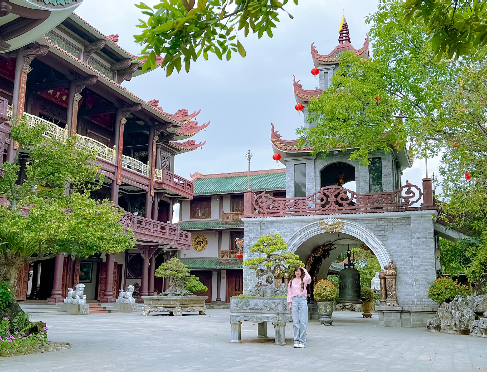 Tham Quan Cảnh Chùa Thiên Hưng Bình Định