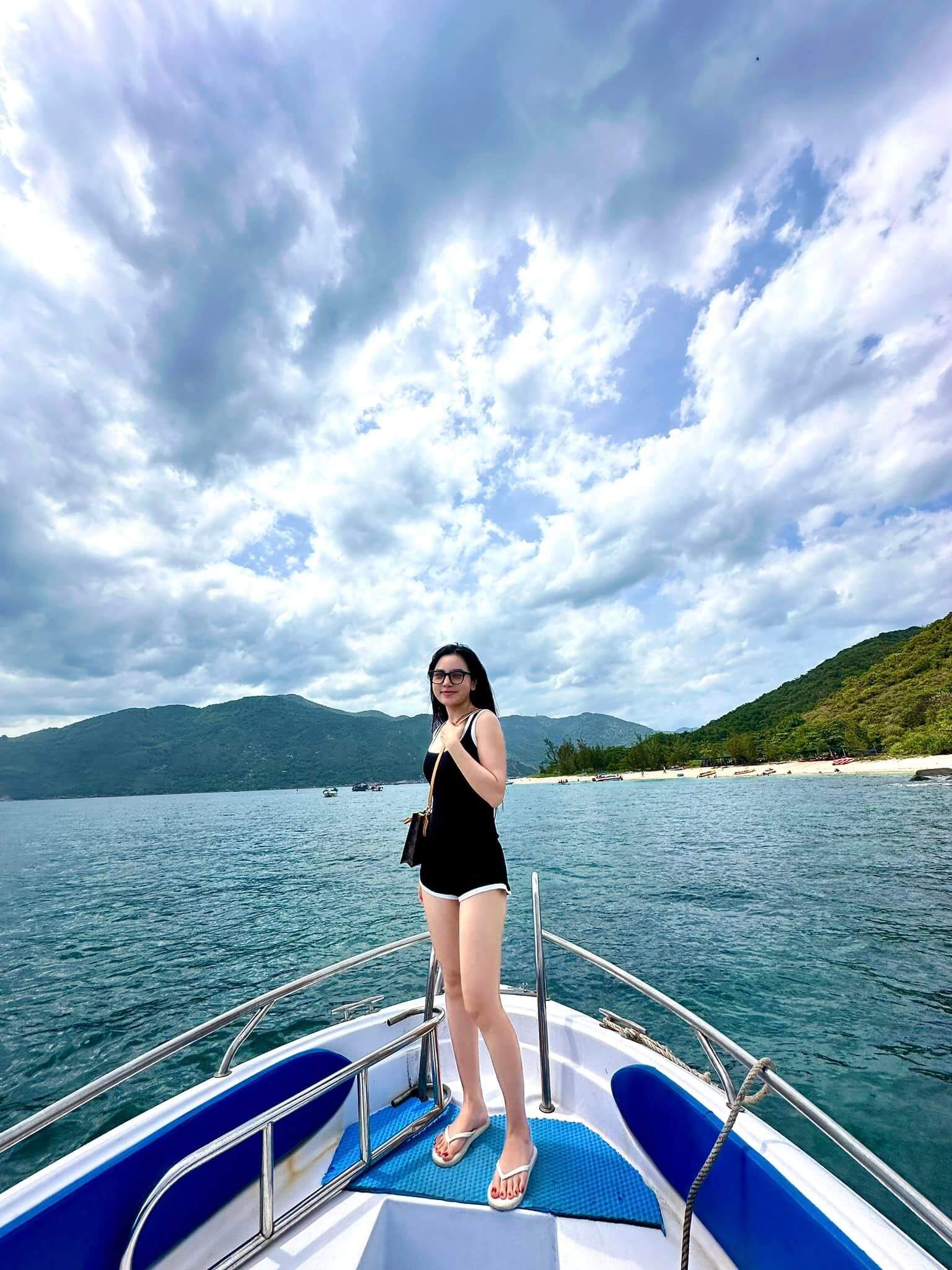 Check in trên đảo Hòn Nưa