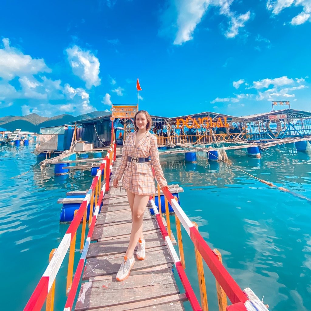 Bè nổi Vũng Rô