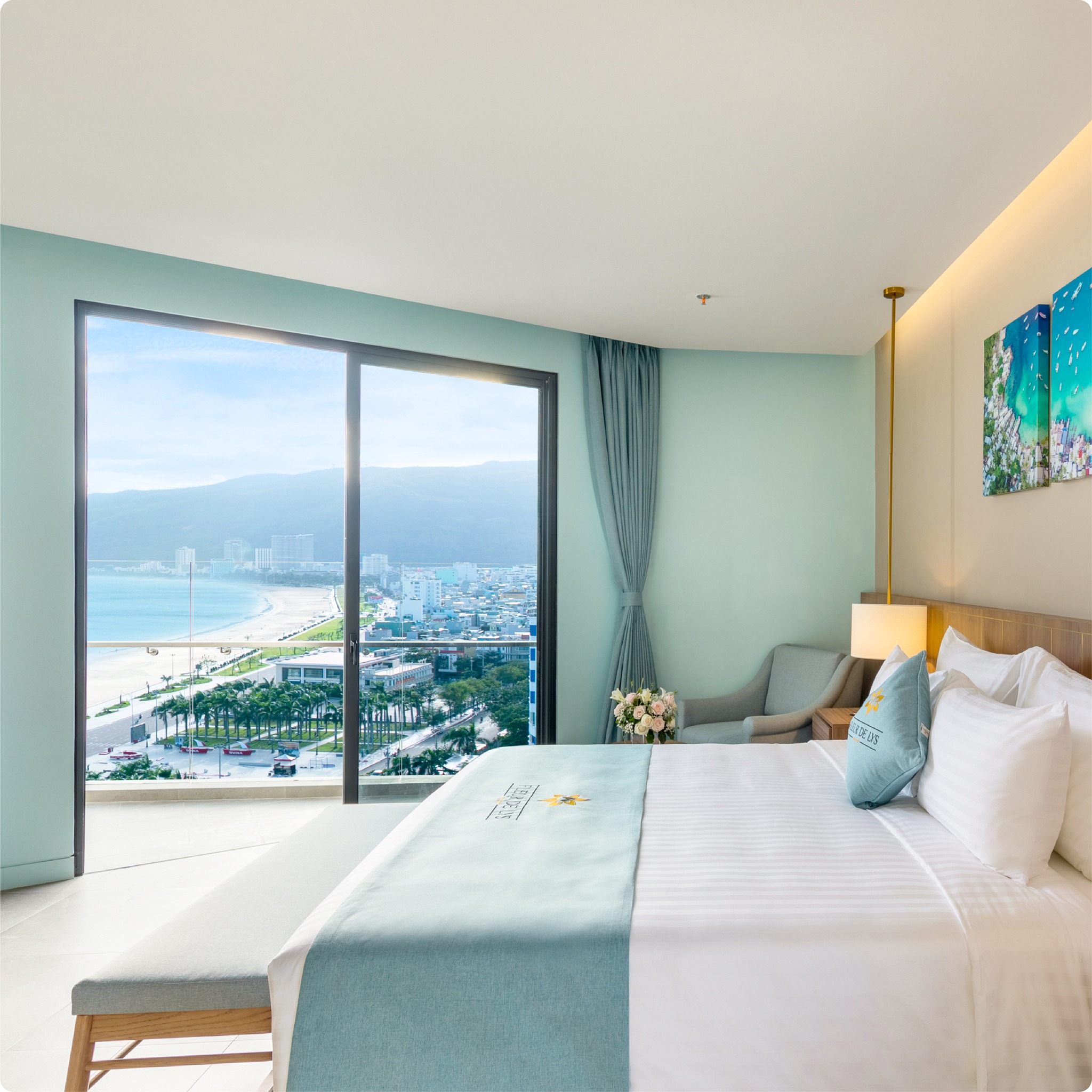 Các phòng khách sạn view biển Phú Yên